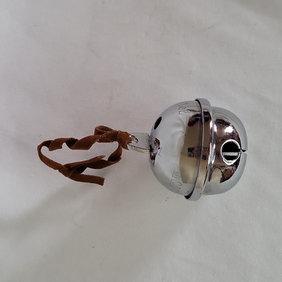 The Polar Express Bell Ornament 2019 Silver Belle Christmas Decor - Picture 5 of 8